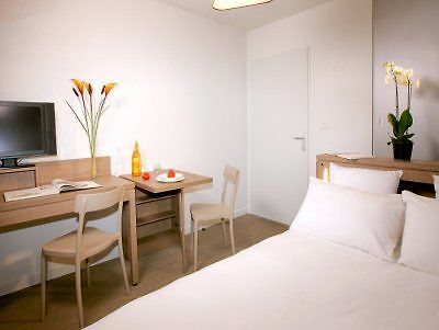 Comfort Suites Cannes Mandelieu Mandelieu-la-Napoule Exterior foto