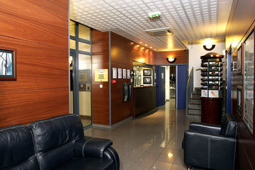 Comfort Suites Cannes Mandelieu Mandelieu-la-Napoule Exterior foto